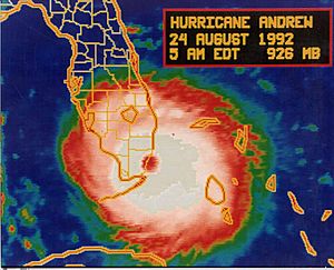 Archivo:HurricaneAndrew
