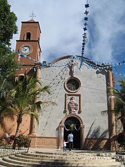 Iglesia de San Lucas Michoacán.jpg