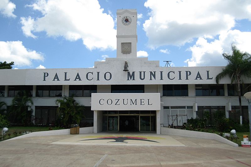 Palacio Municipal, Cozumel - 20140724