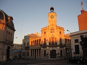 Archivo:Palacio Municipal de Paraná