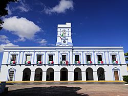 Archivo:Palacio Municipal de Progreso Yucatan Septiembre 2019