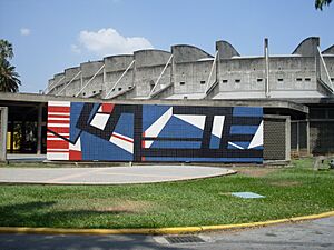 Archivo:UCV 2015-044b Bimural de Mateo Manaure, 1954