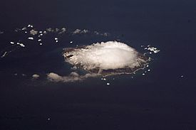 Visokoi Island ISS016.jpg