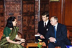Archivo:Vladimir Putin in India 2-5 October 2000-15