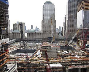 Archivo:WTC Ground zero-2011-april