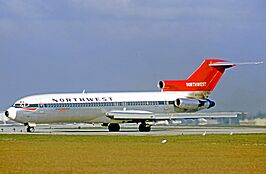 Boeing 727-251 N256US NWAL MIA 07.02.71 edited-2.jpg