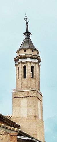 Archivo:Bulbuente - Iglesia de Santa María - Torre