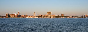 Archivo:Camden waterfront skyline
