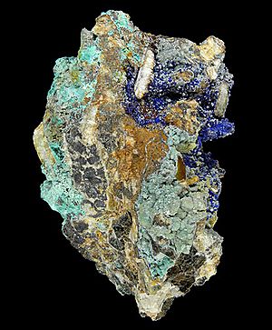 Archivo:Cerussite-Rosasite-Azurite-262878