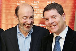 Archivo:Emiliano García-Page y Alfredo Pérez Rubalcaba en Toledo en la campaña del 38 Congreso del PSOE