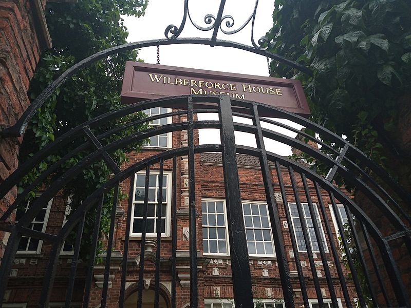 Archivo Entrance to William Wilberforce House, Hull