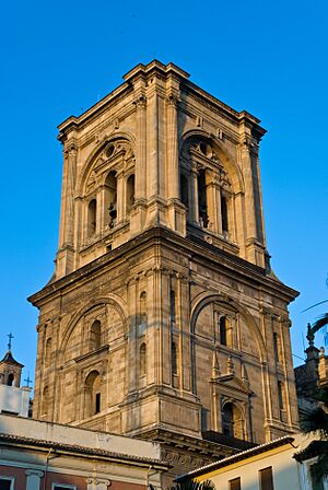 Archivo:Granada cathedral - bell tower