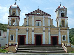 Archivo:IGLESIA guadalupe huila