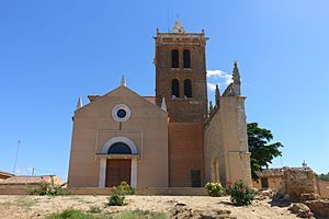 Archivo:Iglesia de San Vicente, Villar de Fallaves 01