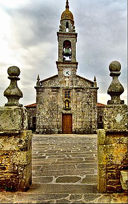 Igrexa de San Martiño de Cores, Ponteceso.jpg