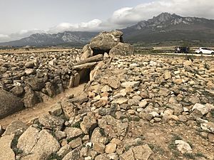 Archivo:Laguardia dolmen del alto de la huesera 5