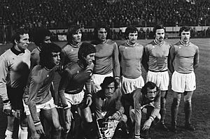 Archivo:PSV tegen St. Etienne halve finale Europa Cup I, Elftal St. Etienne, Bestanddeelnr 928-5253