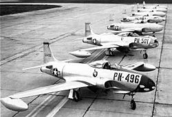 Archivo:Production P-80s af