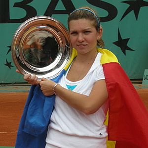 Archivo:Simona Halep as Roland Garros Junior Championships 2008 cropped