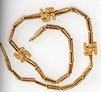 Archivo:Swastika iran