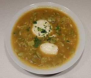 Archivo:Traditional Maltese Kusksu (Fava Bean Soup)