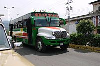 Archivo:Transporte popular fronterizo, Ureña-Cúcuta