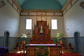 Archivo:Altar Iglesia Nuestra Señora de los Dolores Dalcahue