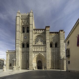 Avila Cathedral 2023 - West façade.jpg