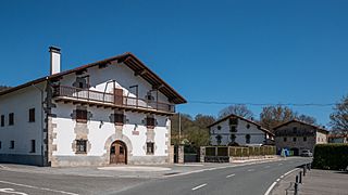 Basaburúa Mayor - Jauntsarats 02.jpg