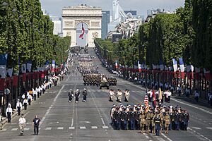 Archivo:Bastille Day Parade 170714-D-PB383-005 (35087624434)