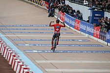 Archivo:Cancellara Roubaix 2010 5