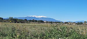Archivo:Canigou April 1st 2024