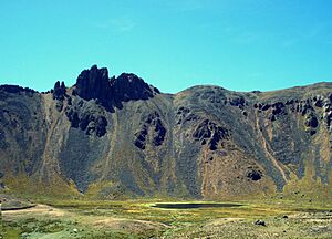 Archivo:Cerro-Khapia-3-1024x738