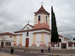Archivo:Cosquín Parroquia Nuestra Señora del Rosario