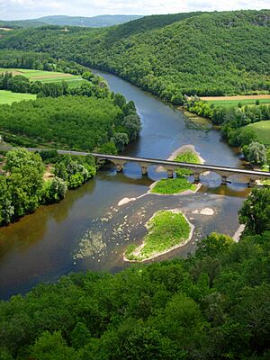 Archivo:Dordogne 2