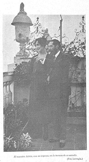 Archivo:El maestro Arbós, con su esposa, en la terraza de su estudio, de Larregla