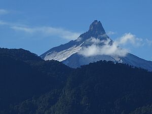 Archivo:El volcán Puntiagudo. Región de Los Lagos, Chile