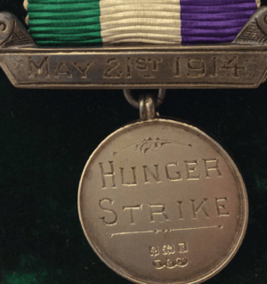 Archivo:Ellen Isabel Jones hunger strike medal