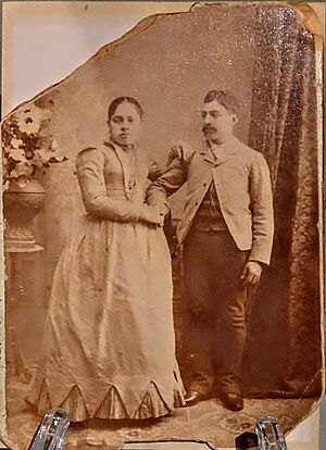 Archivo:Fotografía de Felipita López y Refugio Reyes 4
