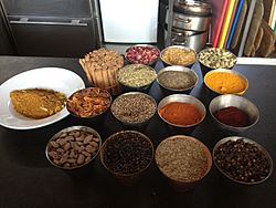 Archivo:Garam masala used for making Biryani and Hyderabadi Haleem