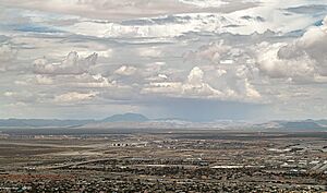 Archivo:Hueco Mountains storm
