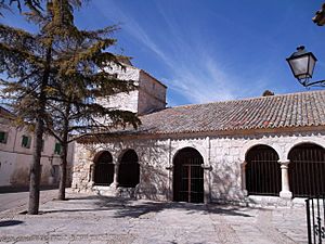 Archivo:Pozo de Guadalajara-Iglesia de San Mateo 09