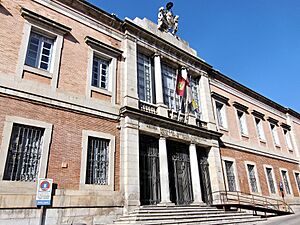 Archivo:Toledo - Hospital Nuncio Nuevo - 201102