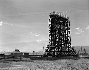 Archivo:White Sands Missile Range, V-2 Rocket Facilities, Near Headquarters Area, White Sands vicinity (Dona Ana County, New Mexico)