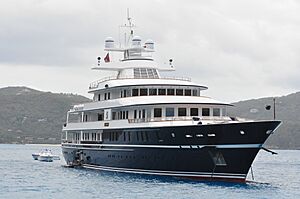 Archivo:Yacht in British Virgin Islands