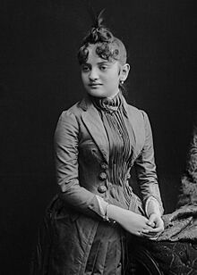 Zoila Aurora Cáceres Moreno (cropped, edited).jpg