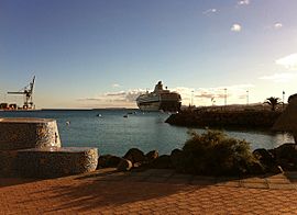 2010-12-25 Spain CanaryIslands Fuerteventura PuertoDelRosario MeinSchiff 1.JPG