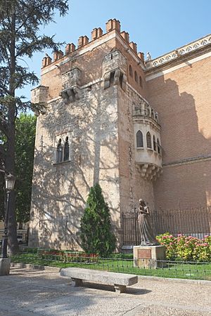 Archivo:Alcalá de Henares Palacio Arzobispal 6045