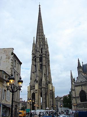 Archivo:Basilique Saint-Michel de Bordeaux, Bordeaux, Aquitaine, France - panoramio