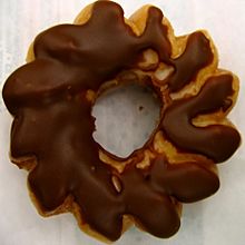 Archivo:Chocolate cruller doughnut